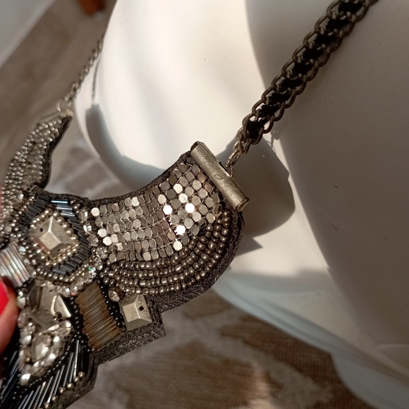 🎆 Black and Silver Statement Necklace - Picture 4 of 12